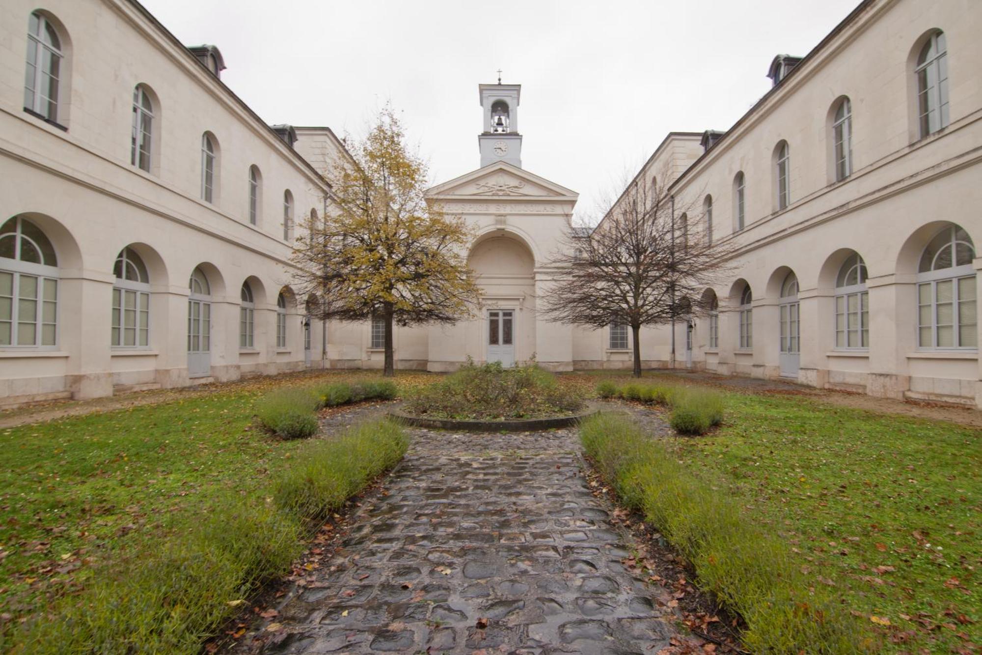 Le Saint Nicolas Troyes Buitenkant foto
